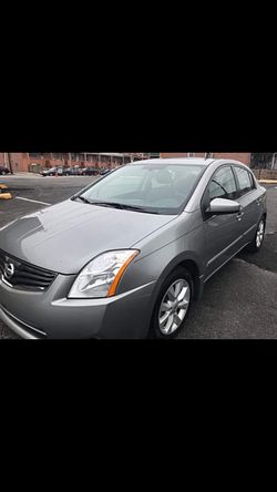 2012 Nissan Sentra 79,000 clean like new car