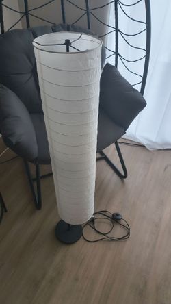 Floor lamp