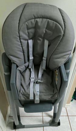 Baby High Chair with 5-Point Harness
