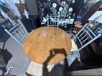 Ethan Allen Solid Wood Round Dining Table + 4 Rush Seat Farmhouse Chairs