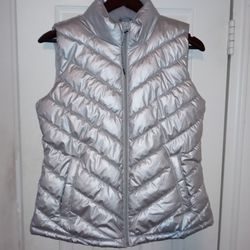 Gap Silver Puffer Vest. Size M