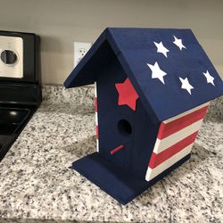Patriotic Birdhouse 