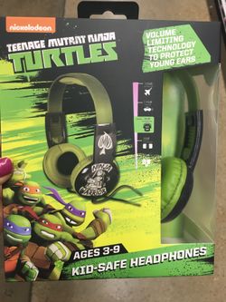 NWT kids turtle ninja headphone