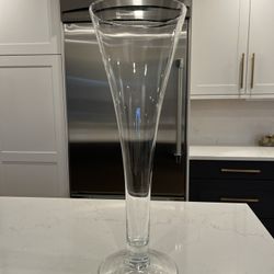 Beautiful Glass Tulip Vase.