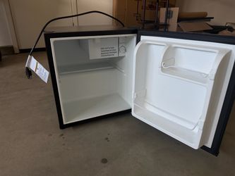 Mini fridge