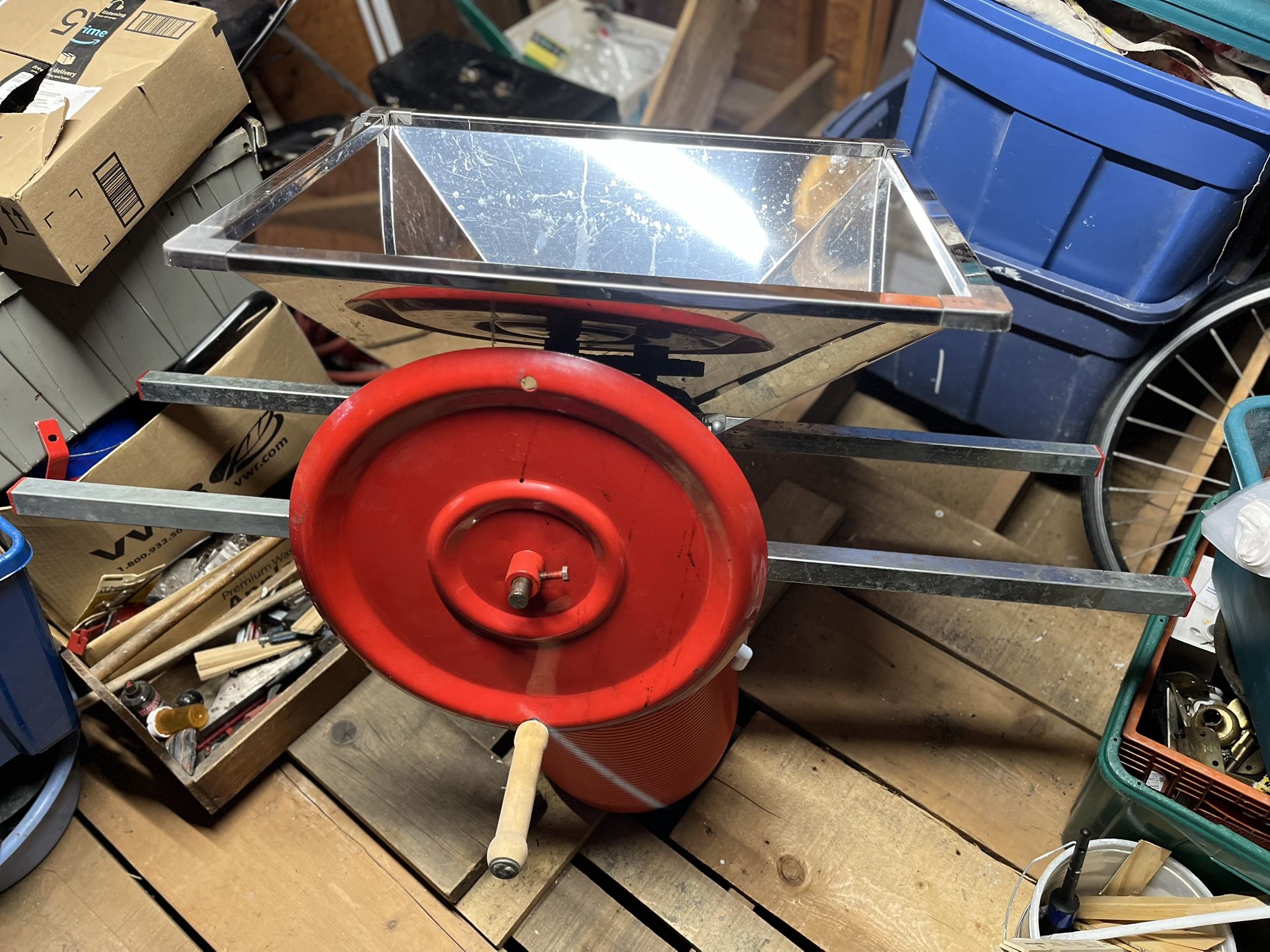 Wine Making Press, Grape Crusher, Demijohns, Stainless Steel Fermentors