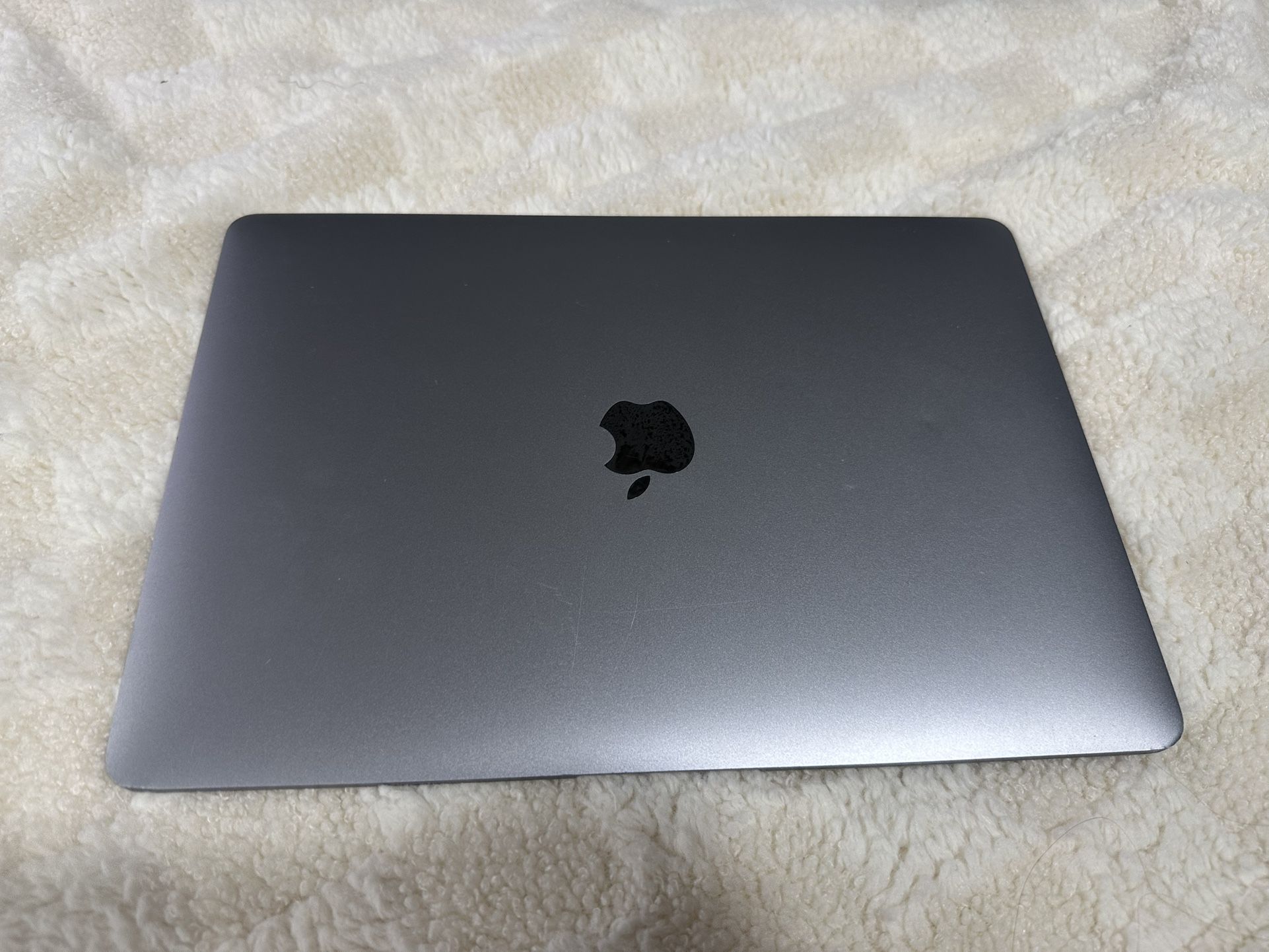 MacBook Air 13” (2018)