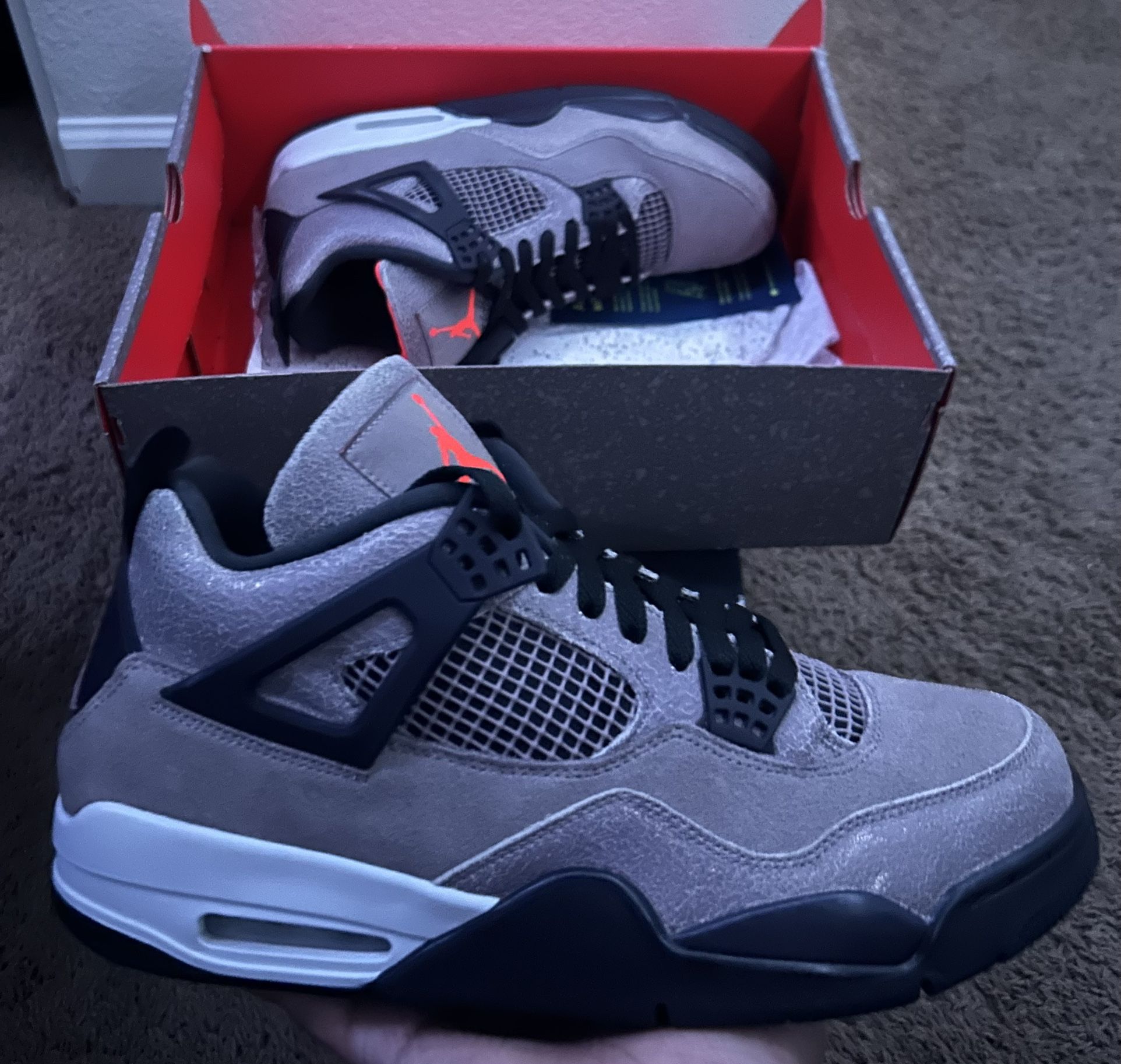 Jordan 4