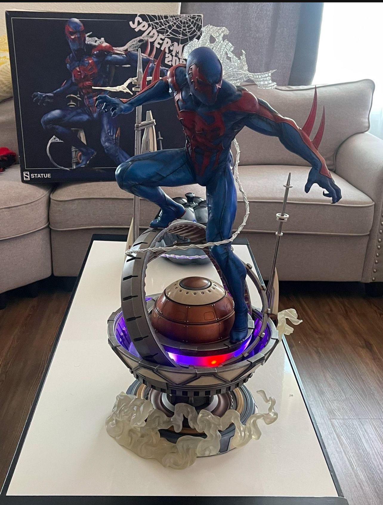 Spider Man Sideshow Statue