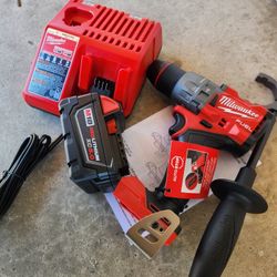 Milwaukee M18 Fuel 1/2" hammer drill 2904-20 & M18 5ah Battery...NEW_NUEVO $200 PRECIO FIJO_FIRM PRICE