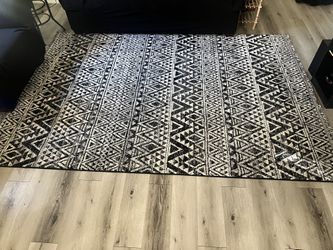 Black And White 6X9 Rug