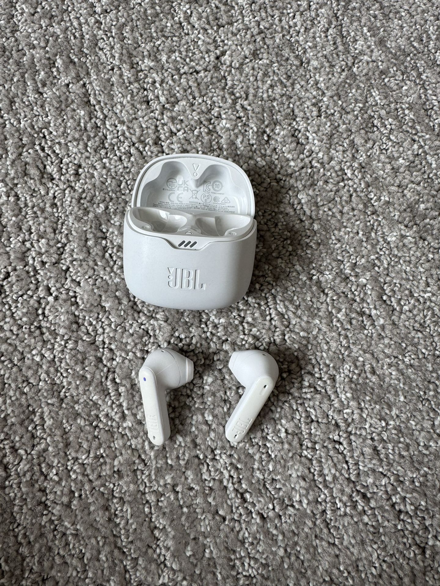 JbL Tune Flex Ear Buds Like New