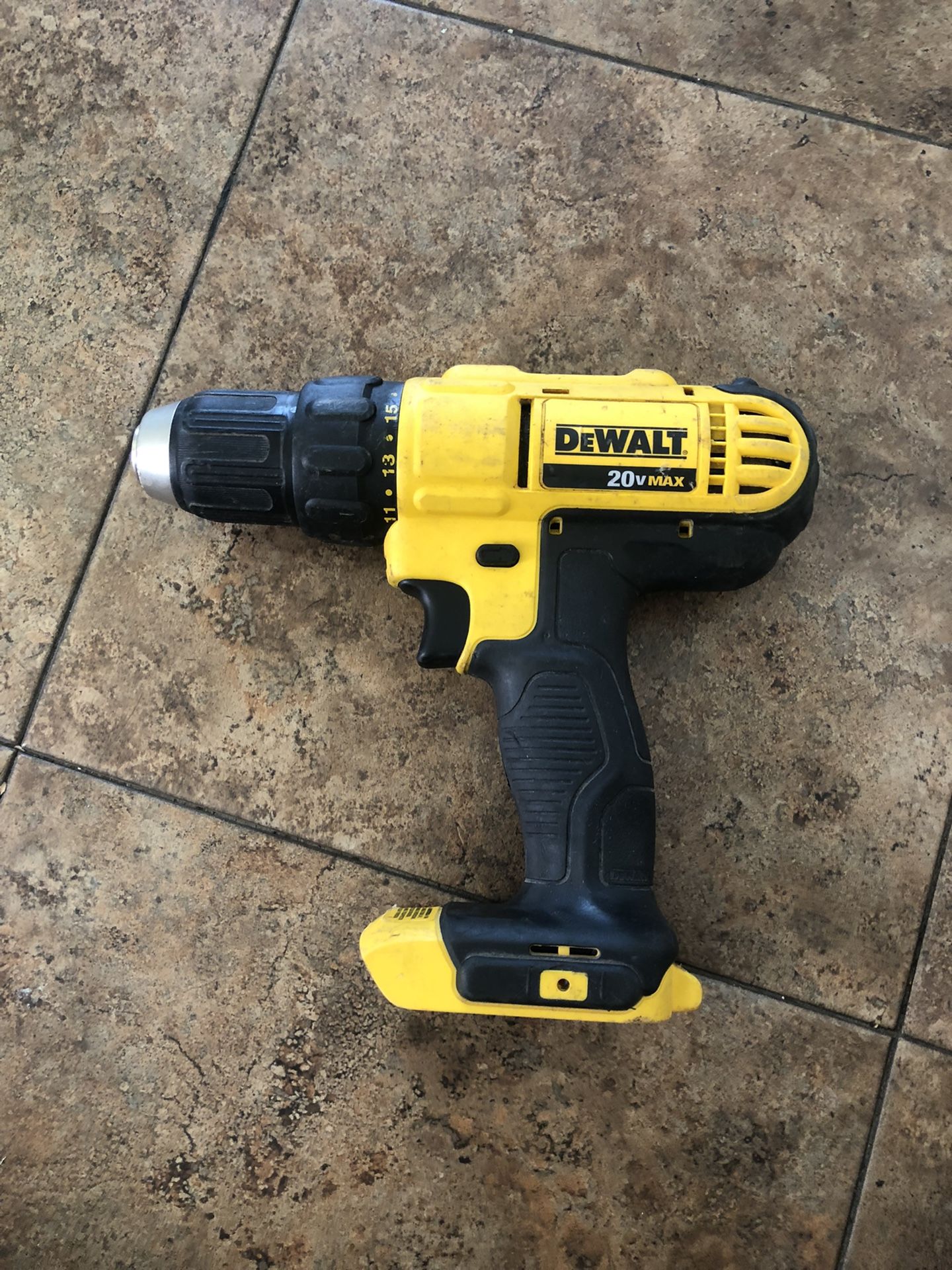 Dewalt Drill 20V (No battery tool Only)