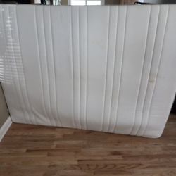 Queen Size Bed And Wooden Frame