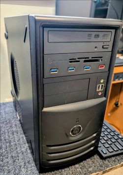 Desktop Computer Windows 11 Home