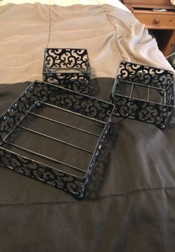 3 Home decor baskets