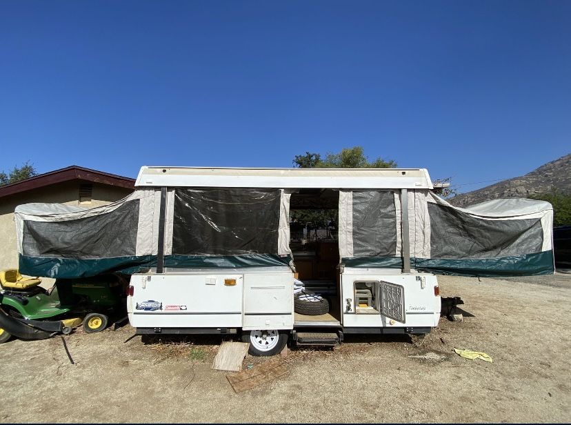 2001 Coleman Fleetwood Timberlake Trailer