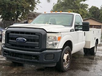 2015 Ford F350 Super Duty Regular Cab & Chassis