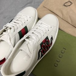 Gucci Men's Ace embroidered sneaker (Snake)