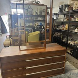 Modani Veneto Dresser W/ Mirror - 60” x 21” - Retail: $1499