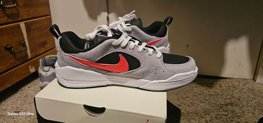 Jordan CMFT Era
Black Wolf Grey Infrared