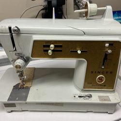 Singer Sewing Machine As Is