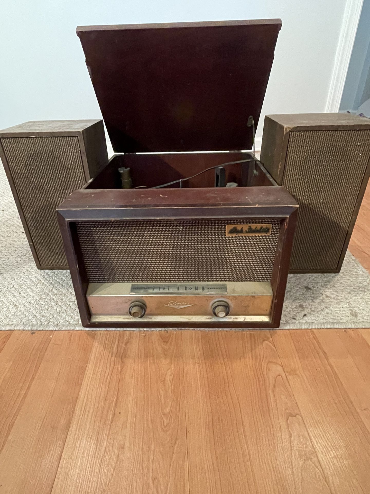 Vintage Silvertone High Fidelity Stereo System 
