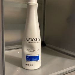 new Nexxus Humectress Ultimate Moisture Conditioner