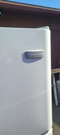 Frigidaire Refrigerator