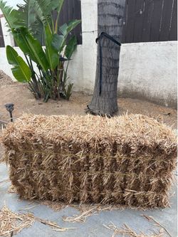 Free Haystacks *pickupONLY*