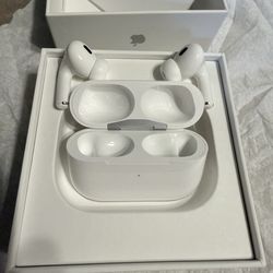 AirPods Pro 2 + Carbon Fiber Case + set of Ear-tips