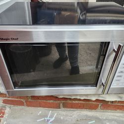 Microwave. Convection Oven