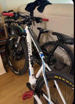 Giant XTC Advanced 27.5 Carbon Mountain Bike