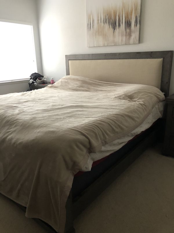 Living Spaces King Bed Frame For In San Ramon Ca Offerup Living Spaces King Bed Frame
