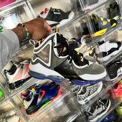 Lebron 18 