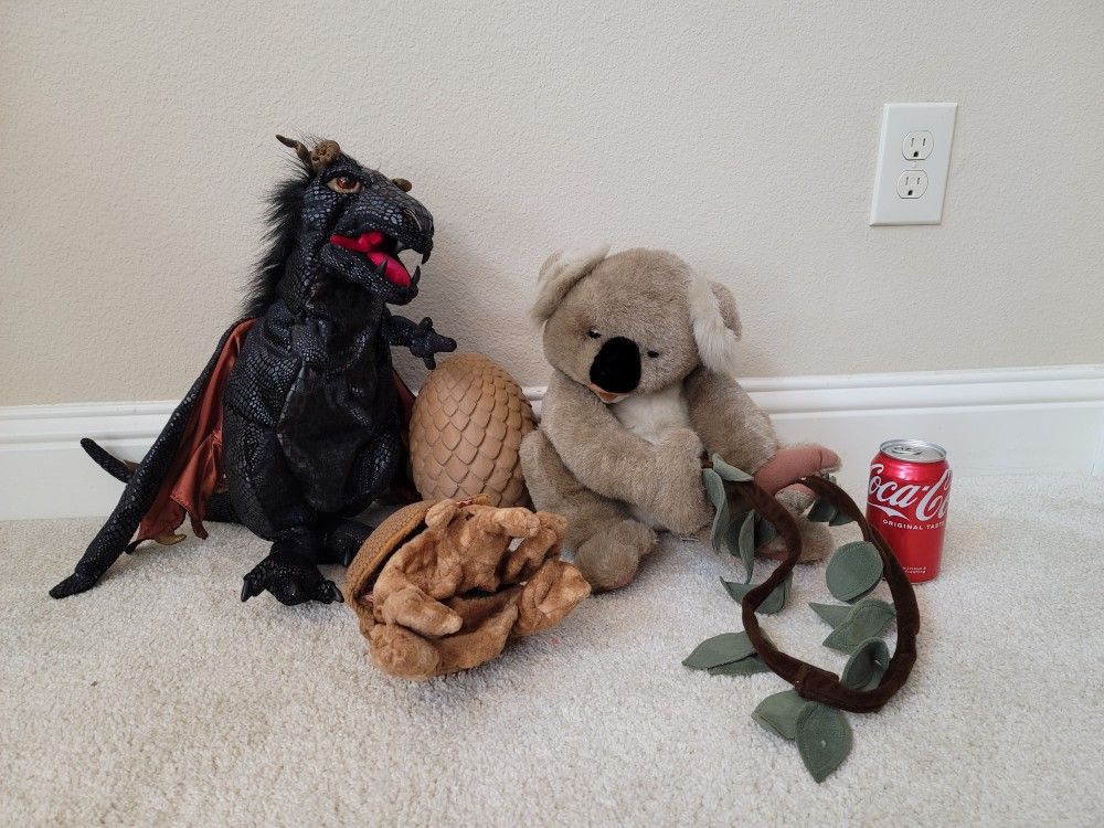 Folkmani High End Puppets ( Dragon Koala And Armadillo) Like New