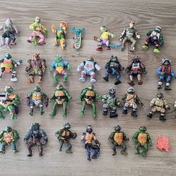 27  Vintage Teenage Mutant Ninja Turtles Action Figures
