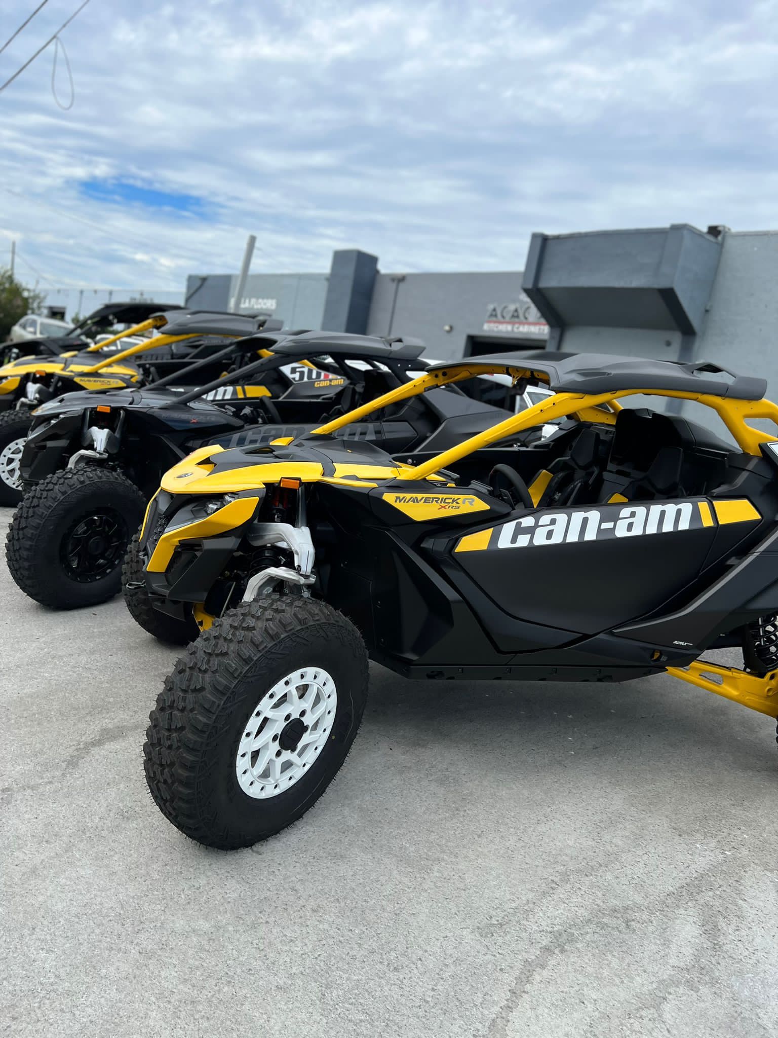 2024 Can-am Maverick R