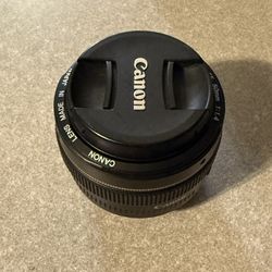 canon EF 50mm 1.4 lens