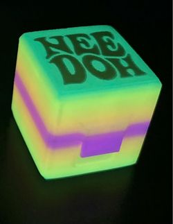 Needoh nice ice baby case (Glow in the Dark)
