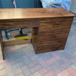 Small 4 Drawers Table