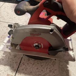 Milwaukee circular saw