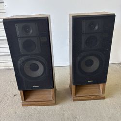 Vintage Technics Model SB-2765 Stereo 3-way Speakers System 200 W