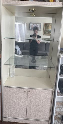 Mirror glass shelf