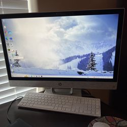 HP Pavilion 24” All-In-One Desktop computer