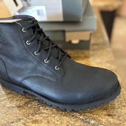 Bogs Johnny 5-Eye Waterproof Leather Boot Size 11.5