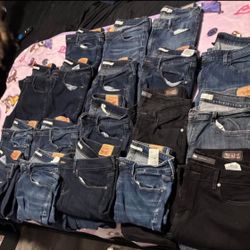 Wholesale 20 Pairs Of Women’s Levi’s Jeans