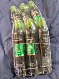 TRESemmé 10.5 oz Flawless Curls hair mousse