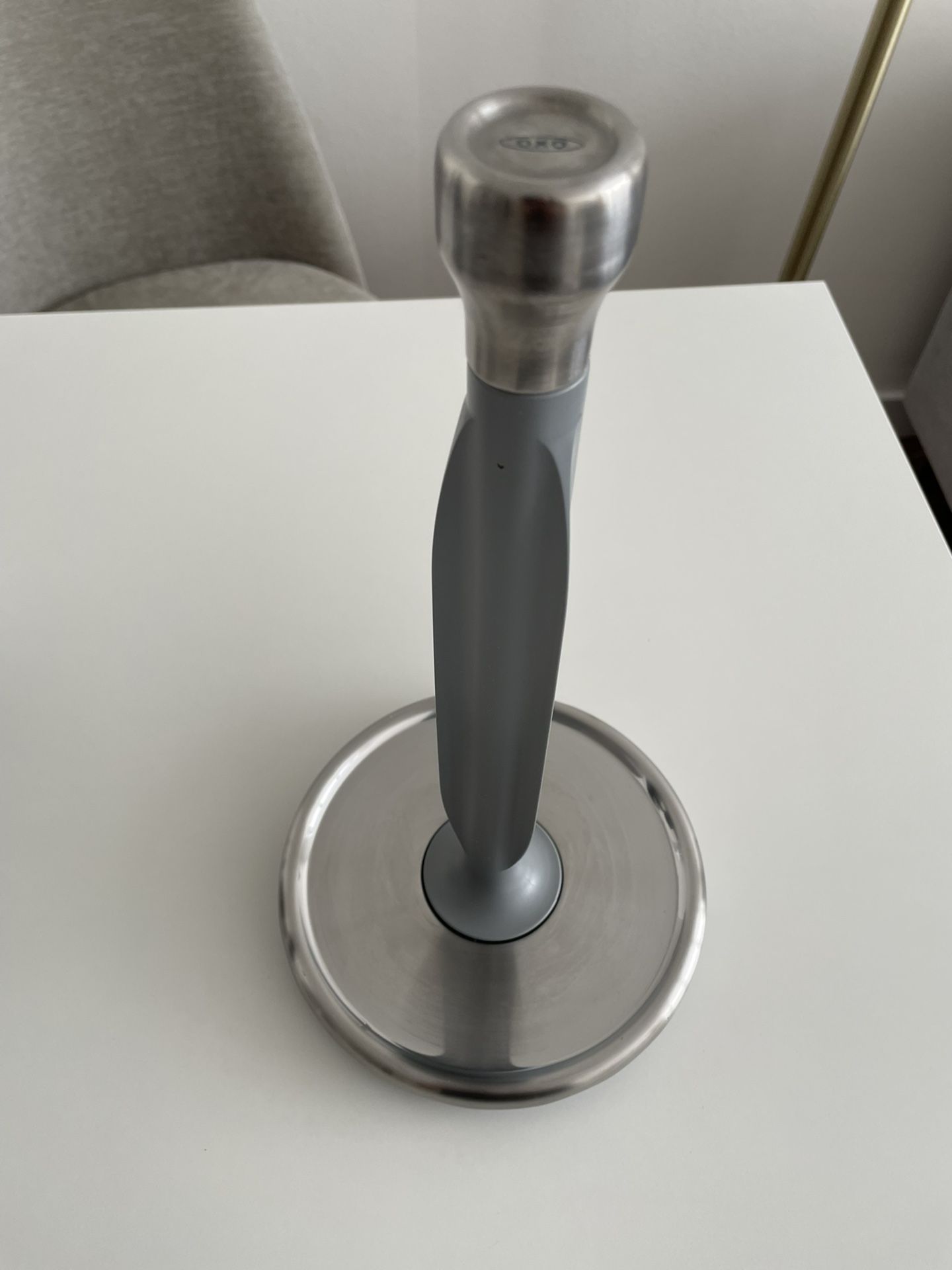 Oxo Paper Towel Holder for Sale in Farmington, CT - OfferUp