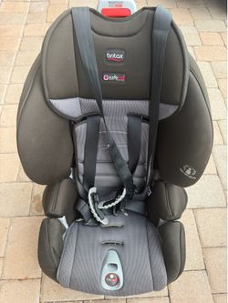 Britax Safe Cell car seat. Great condition.